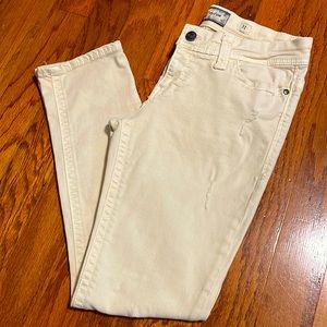 BKE Women’s Cream Jeans with Distressing